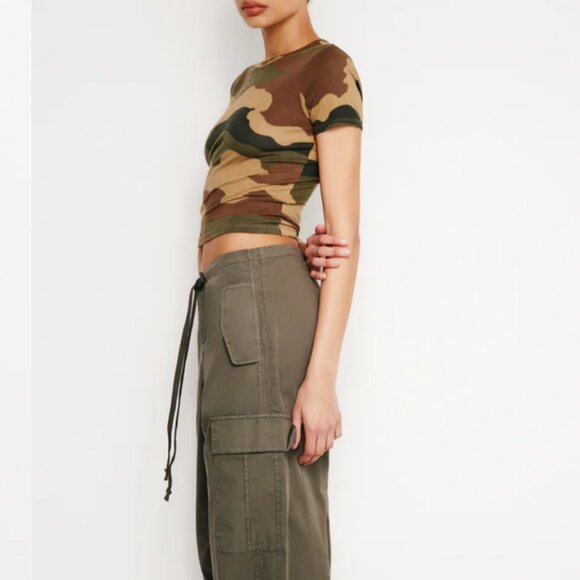 Good American Fatigue Green 100% Cotton Cargo Parachute Pants Sz 3 L NWT - Picture 3 of 16